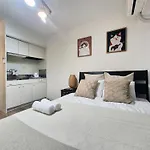 Sg Lion House 2P Free Pocket Wi-Fi!