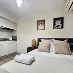 Sg Lion House 2P Free Pocket Wi-Fi!